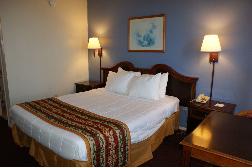 Days Inn By Wyndham Statesville Exterior foto
